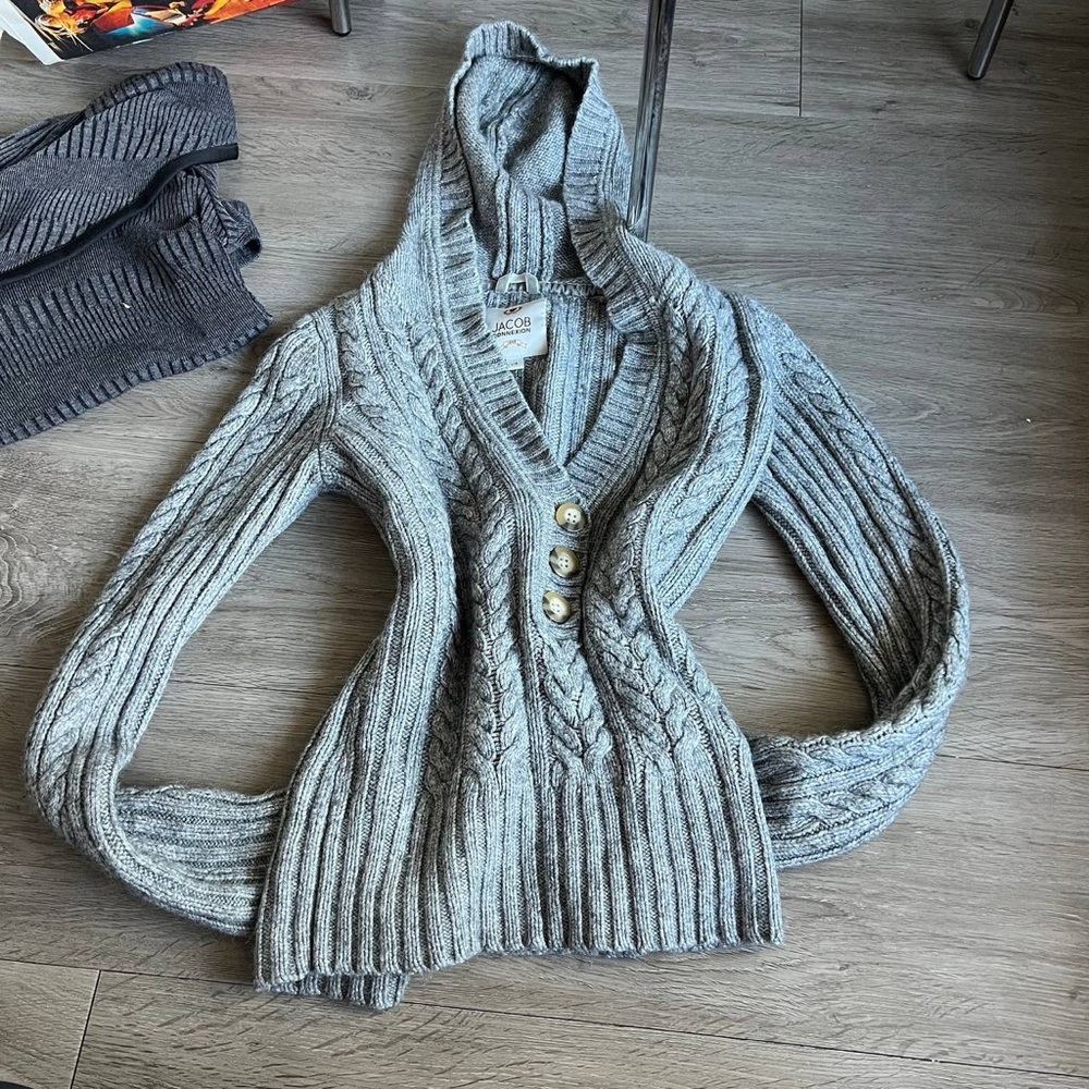 Jacob Gray V-Neck Cable Knit Sweater
